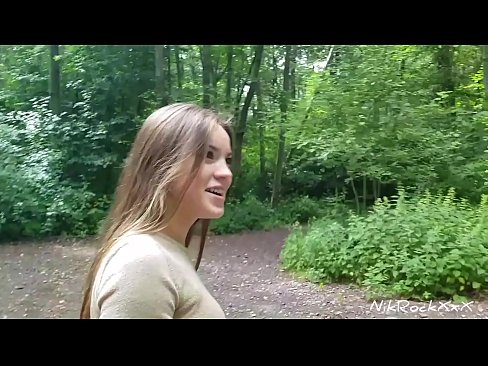❤️ Evelini sem predlagal, da bi seksala na javnem mestu! Rekla je da. Potem sem jo zajebal v rit in ji naredil spermo v usta. Nato se je posrkala. ️❌ Kvalitetni seks pri nas ❌❤